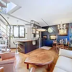 House With Rooftop Eiffel Tower View *