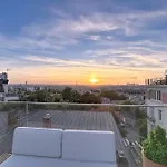 House With Rooftop And Hot Tub Eiffel Tower View * Paris