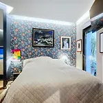 Holiday home House With Rooftop And Hot Tub Eiffel Tower View