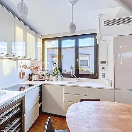 House With Rooftop Eiffel Tower View Semesterbostad Paris