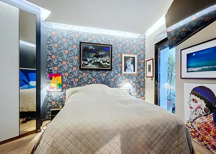 בית נופש House With Rooftop Eiffel Tower View