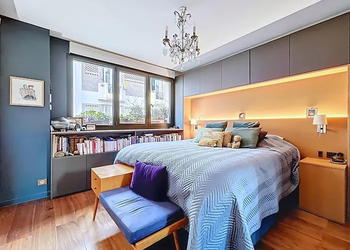 House With Rooftop Eiffel Tower View