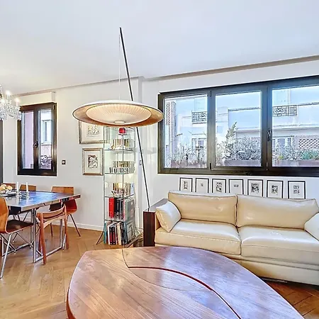 House With Rooftop And Hot Tub Eiffel Tower View Semesterbostad *