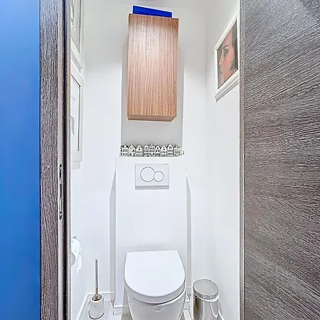 House With Rooftop Eiffel Tower View * París